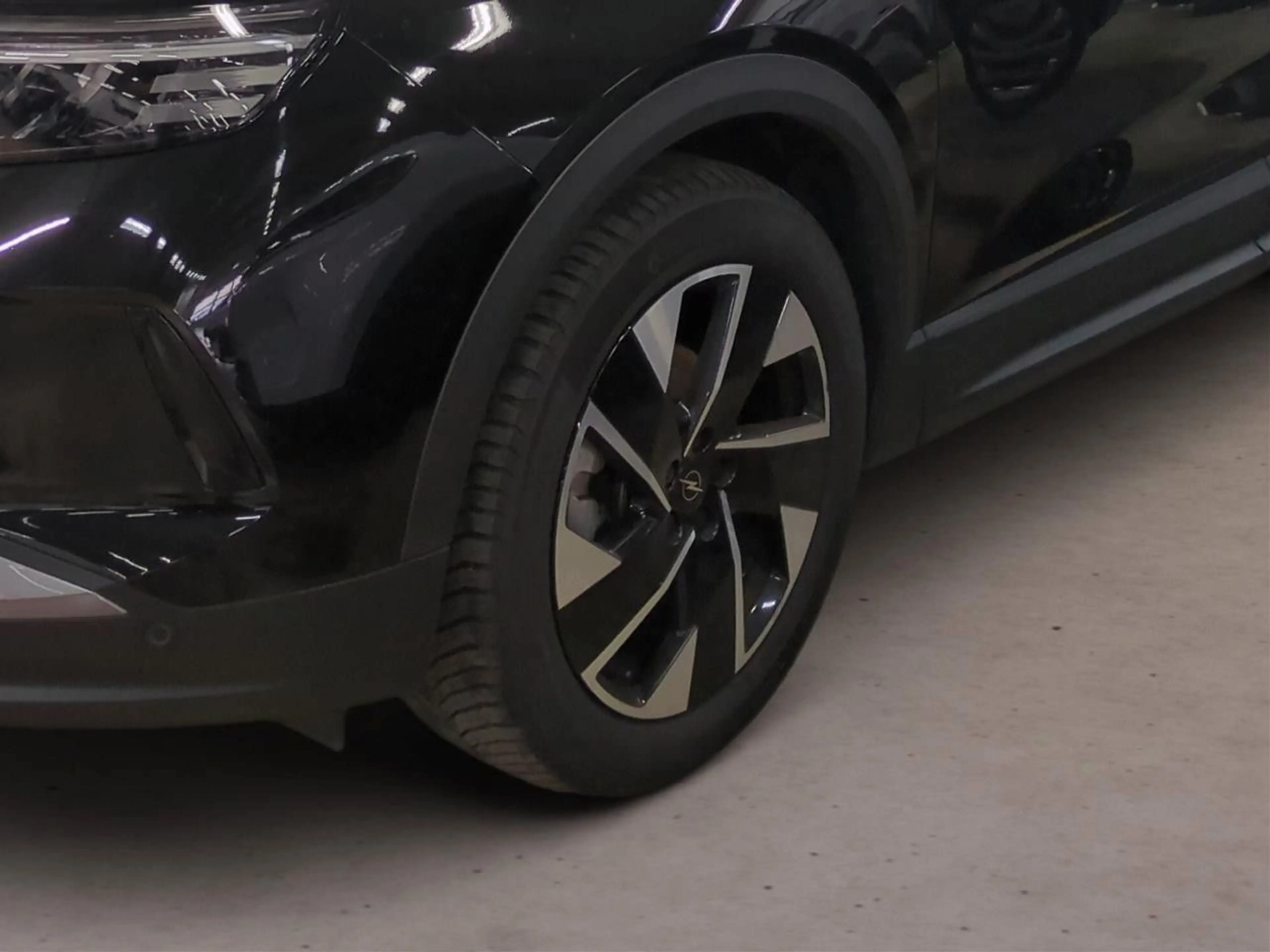 Opel Grandland X Grandland Edition Hybrid 145PS *EL. HECKKLAPPE* — photo 13