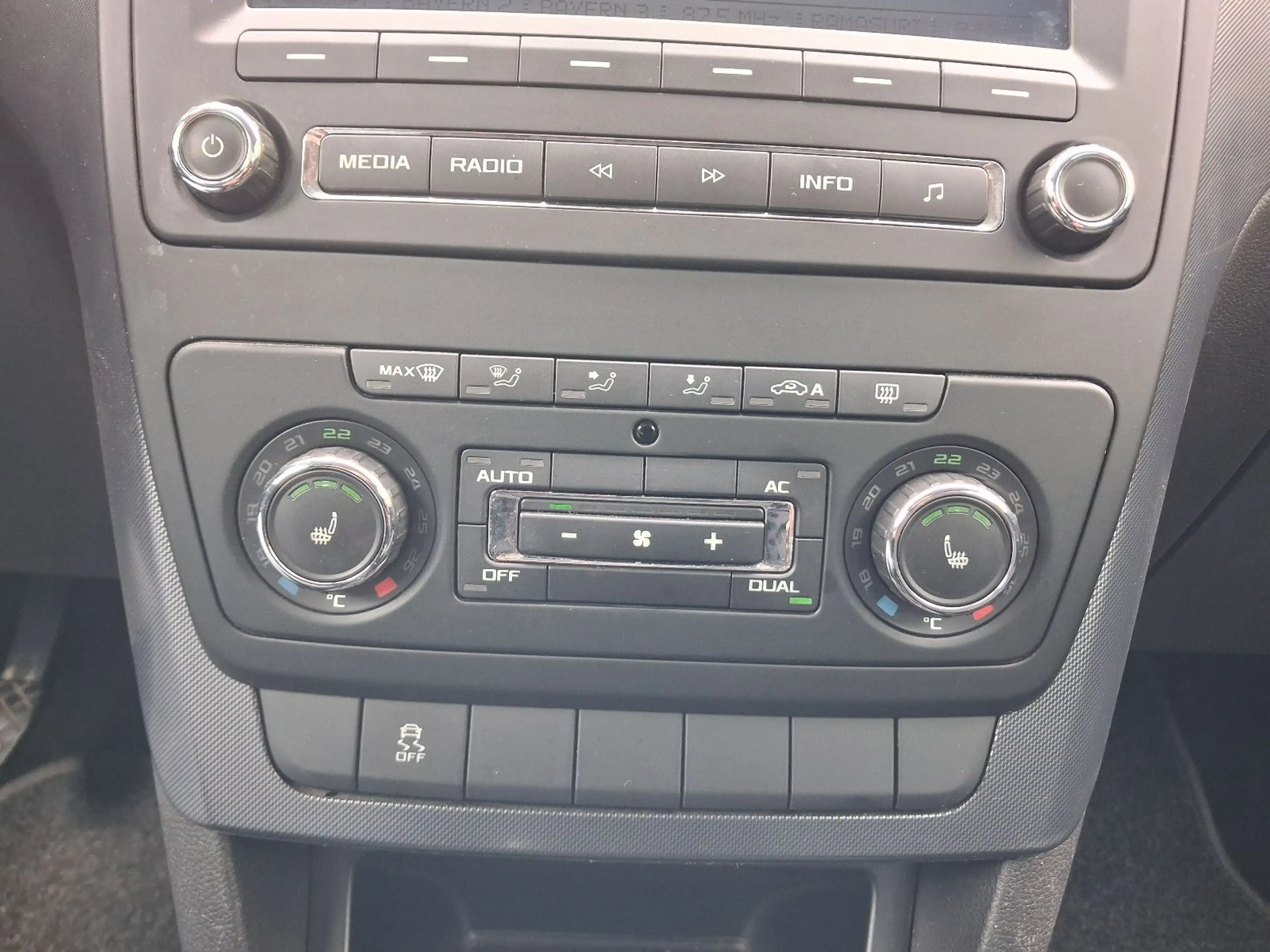 Skoda Yeti 1.4 TSI Ambition PDC+SITZHZ+KLIMA+1.HAND — photo 13