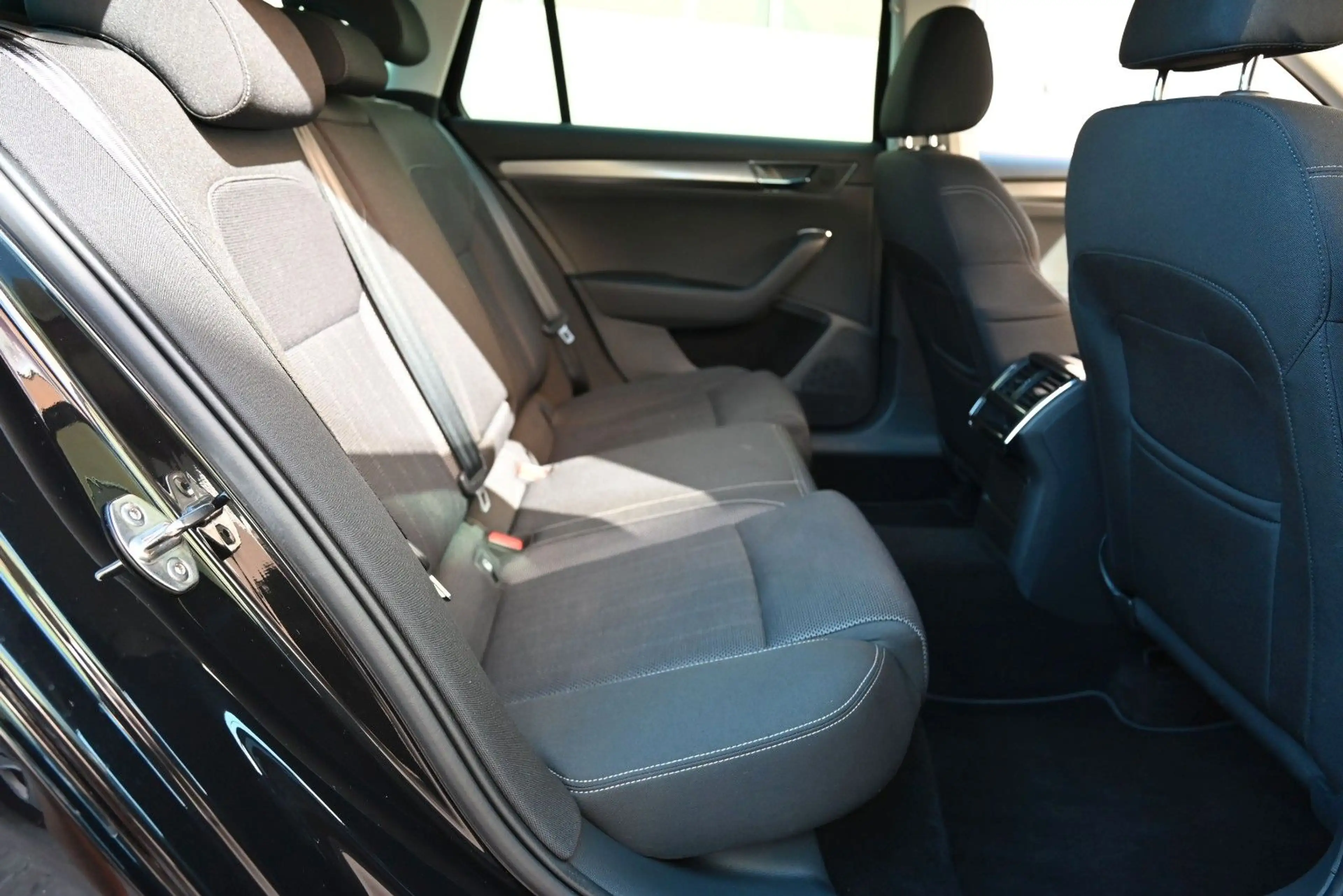 Skoda Superb Combi Style/Matrix/Virtual/ACC — photo 11