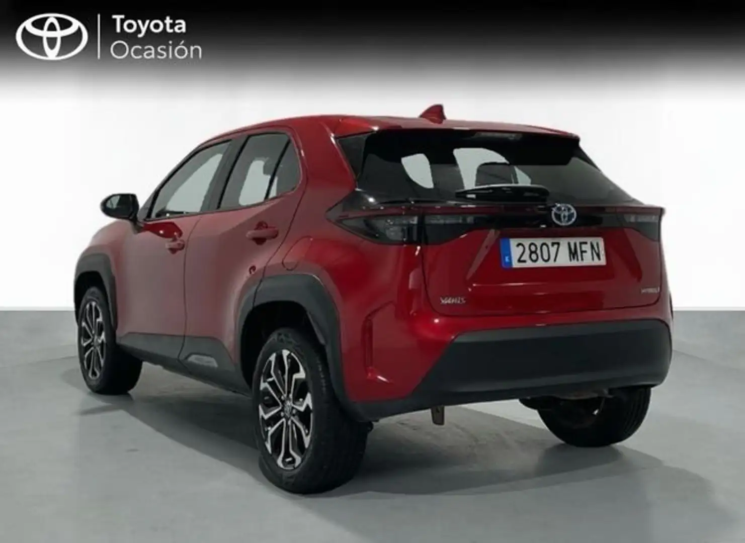 Toyota Yaris Cross 120H Active Tech Rojo - 2
