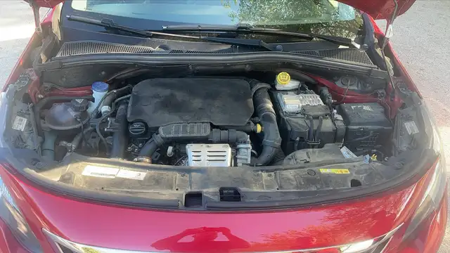 Peugeot 2008 view 15