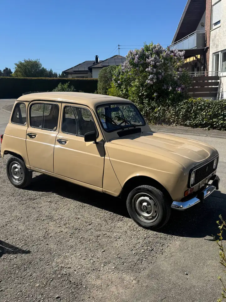 Renault R 4 Sinpar 4x4, foto 1