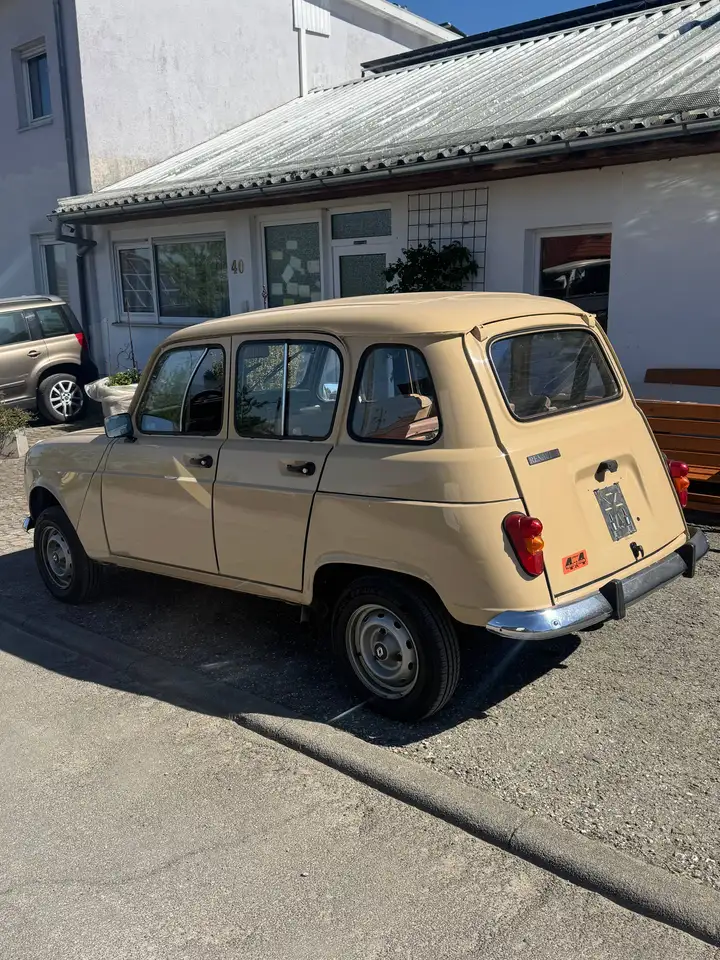 Renault R 4 Sinpar 4x4, foto 4