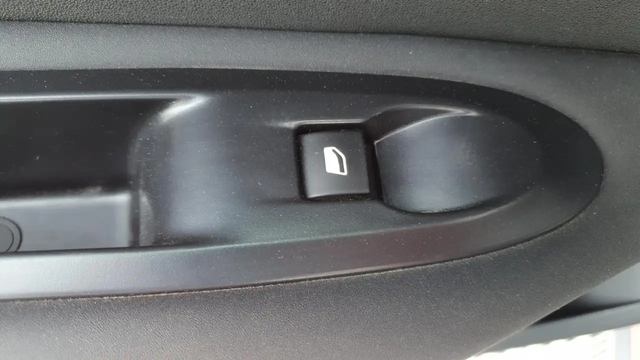 Citroen C4 Berline — photo 19