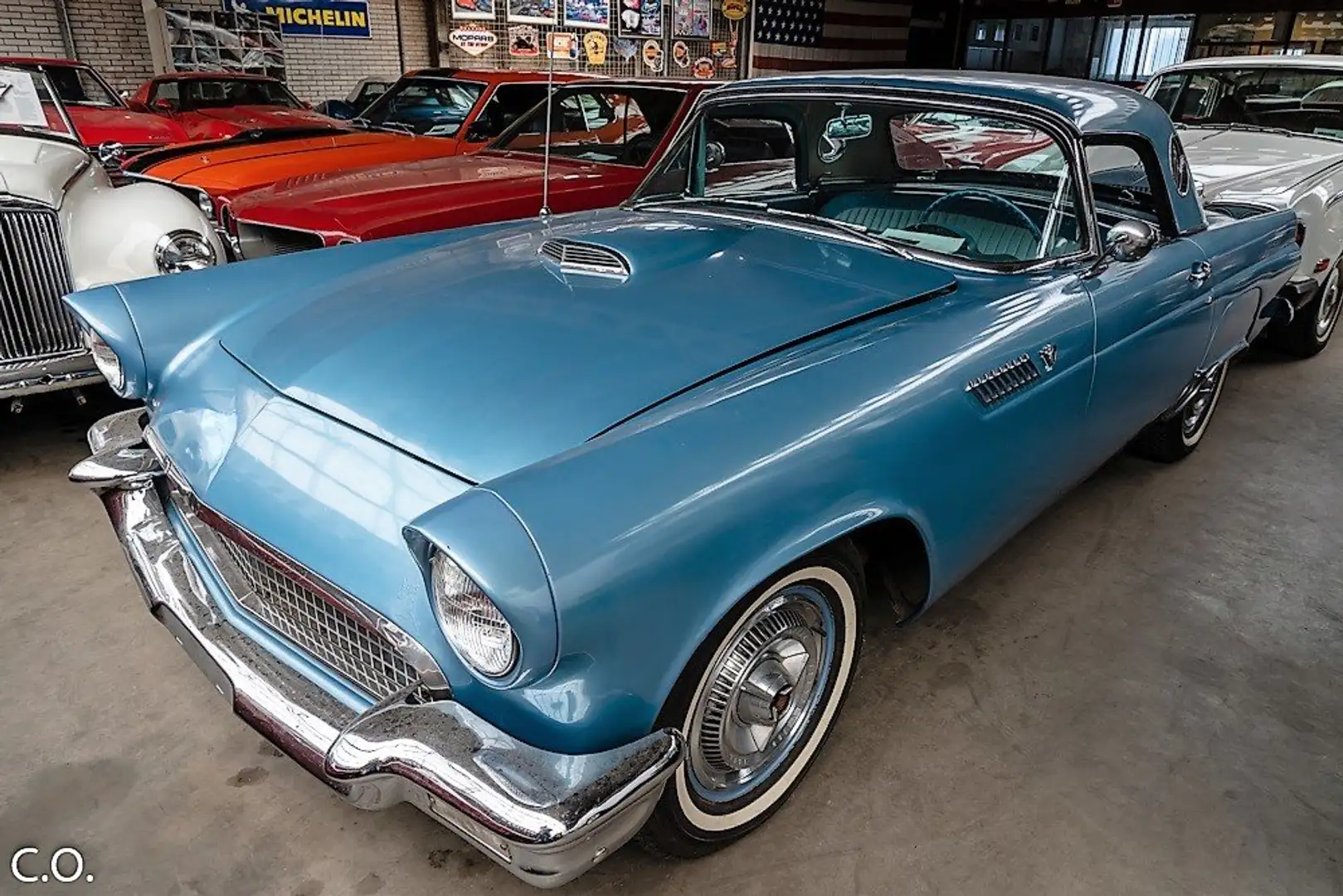 Ford Thunderbird Roadster V8 Blau - 1