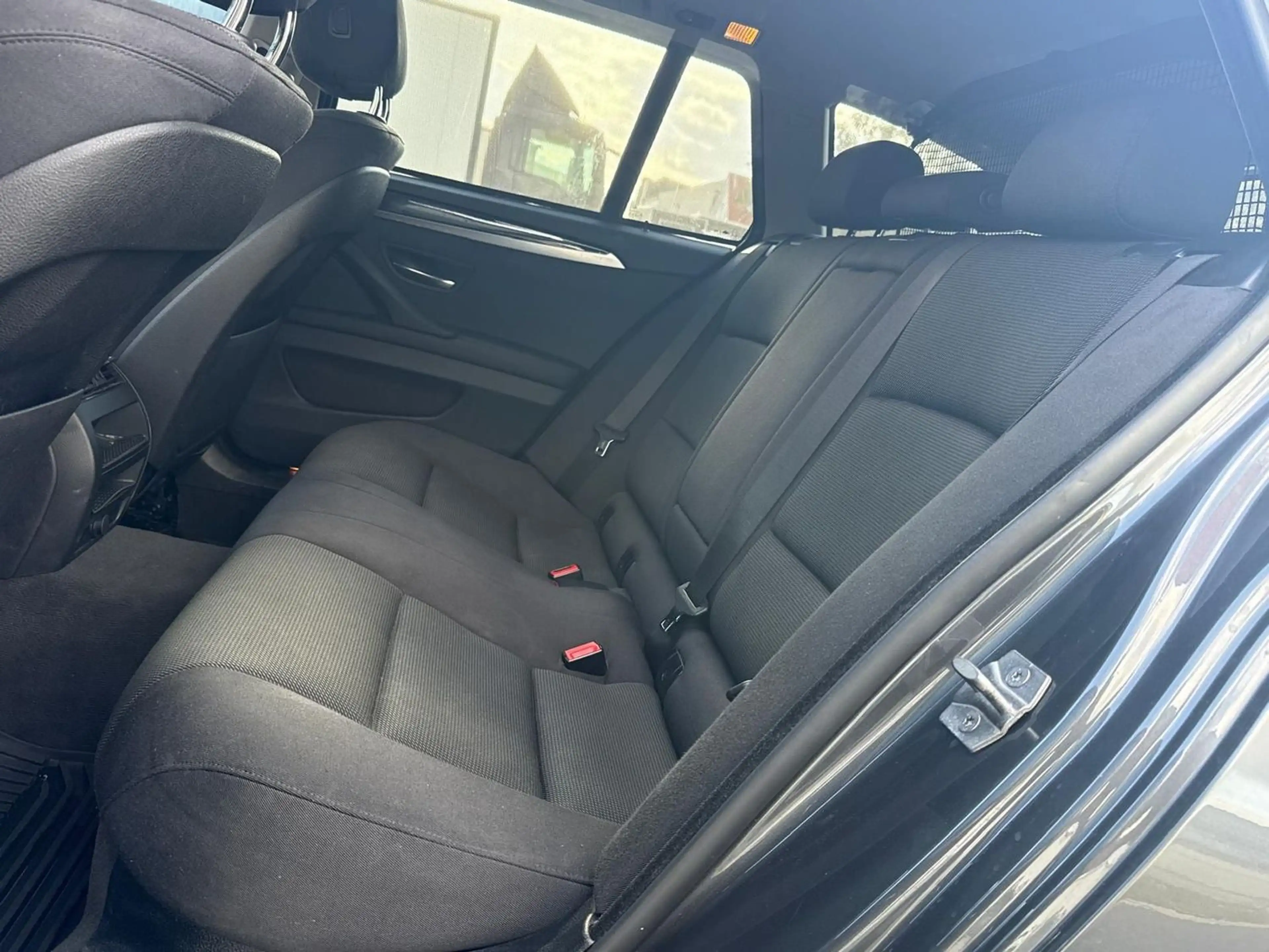BMW 525 d xDrive *Xenon*Navi*Pano*AHK*PDC*Harman-Kardon* — photo 15