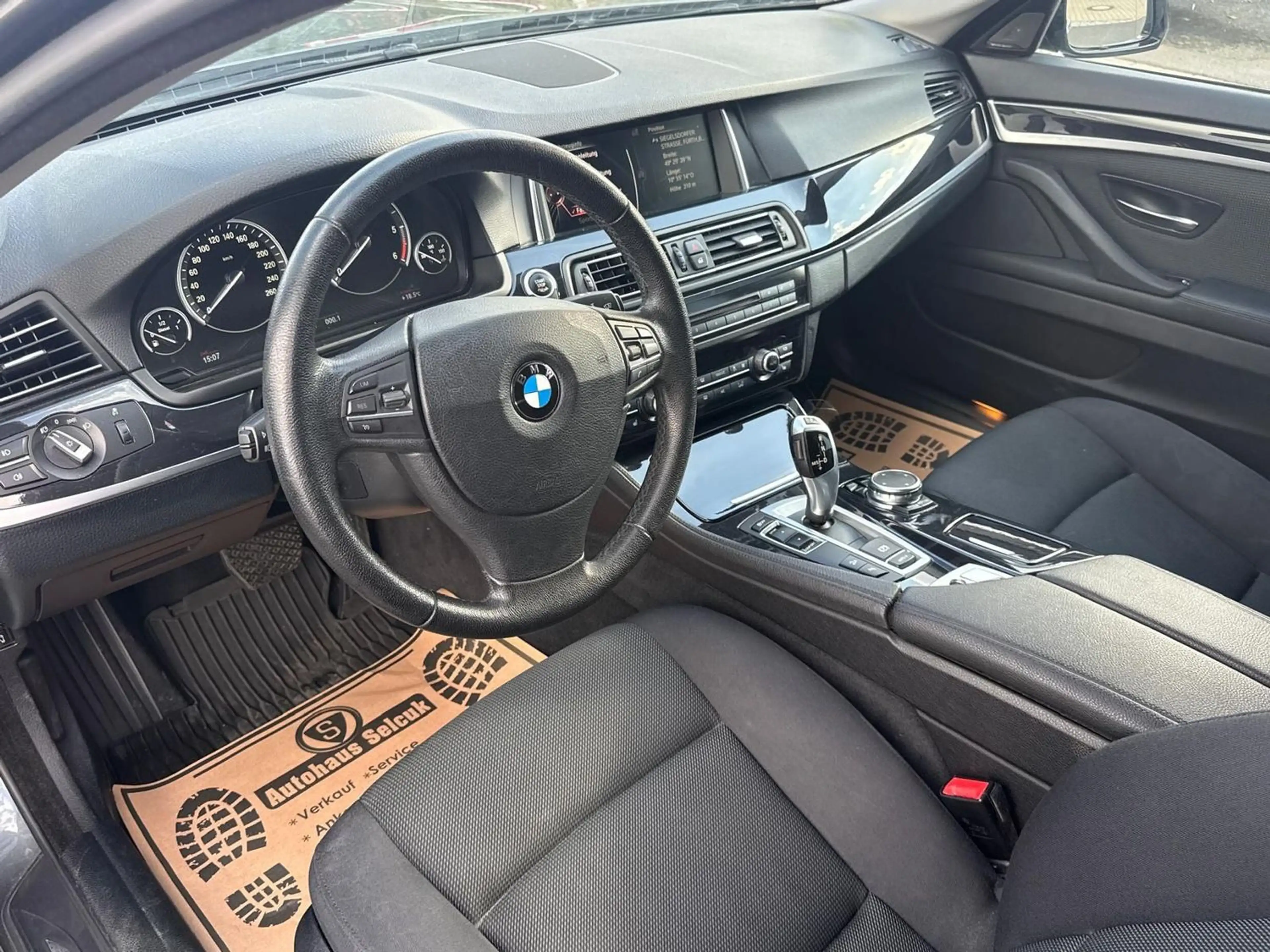 BMW 525 d xDrive *Xenon*Navi*Pano*AHK*PDC*Harman-Kardon* — photo 14