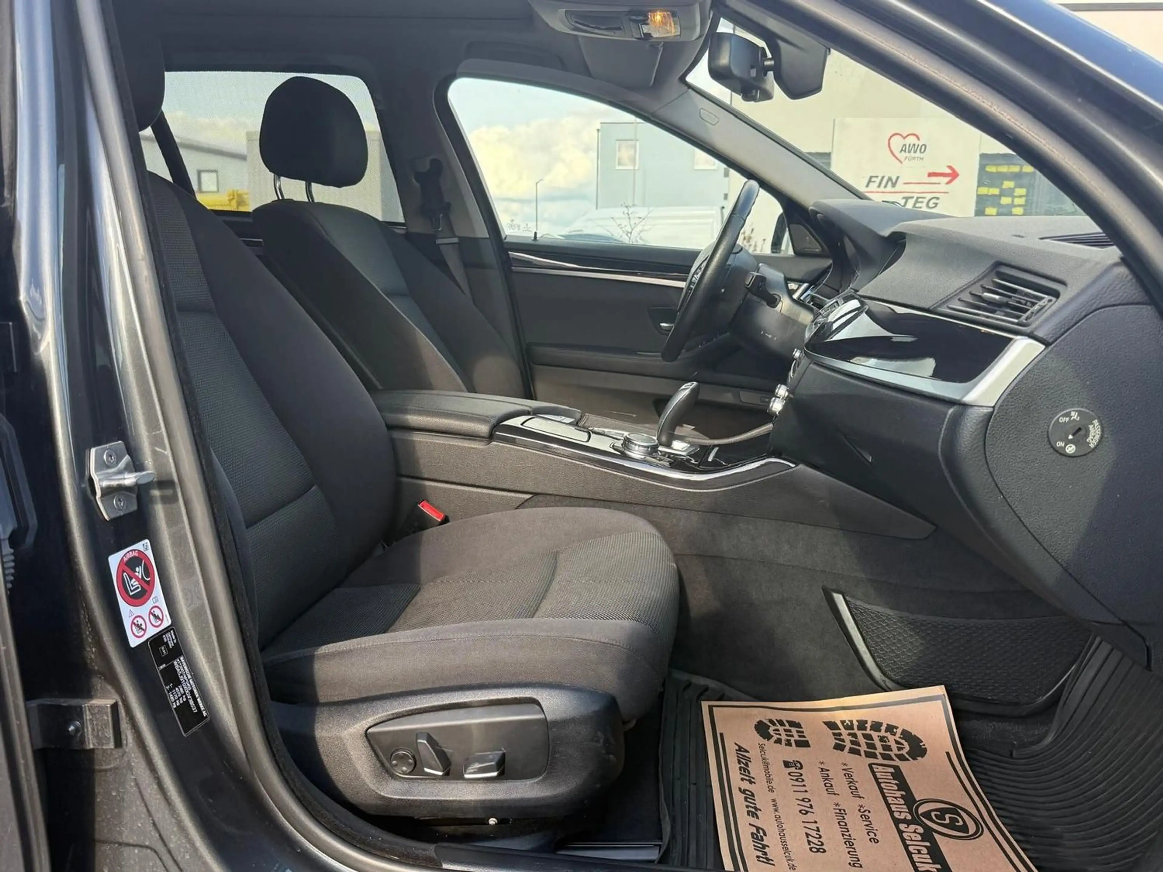 BMW 525 d xDrive *Xenon*Navi*Pano*AHK*PDC*Harman-Kardon* — photo 11