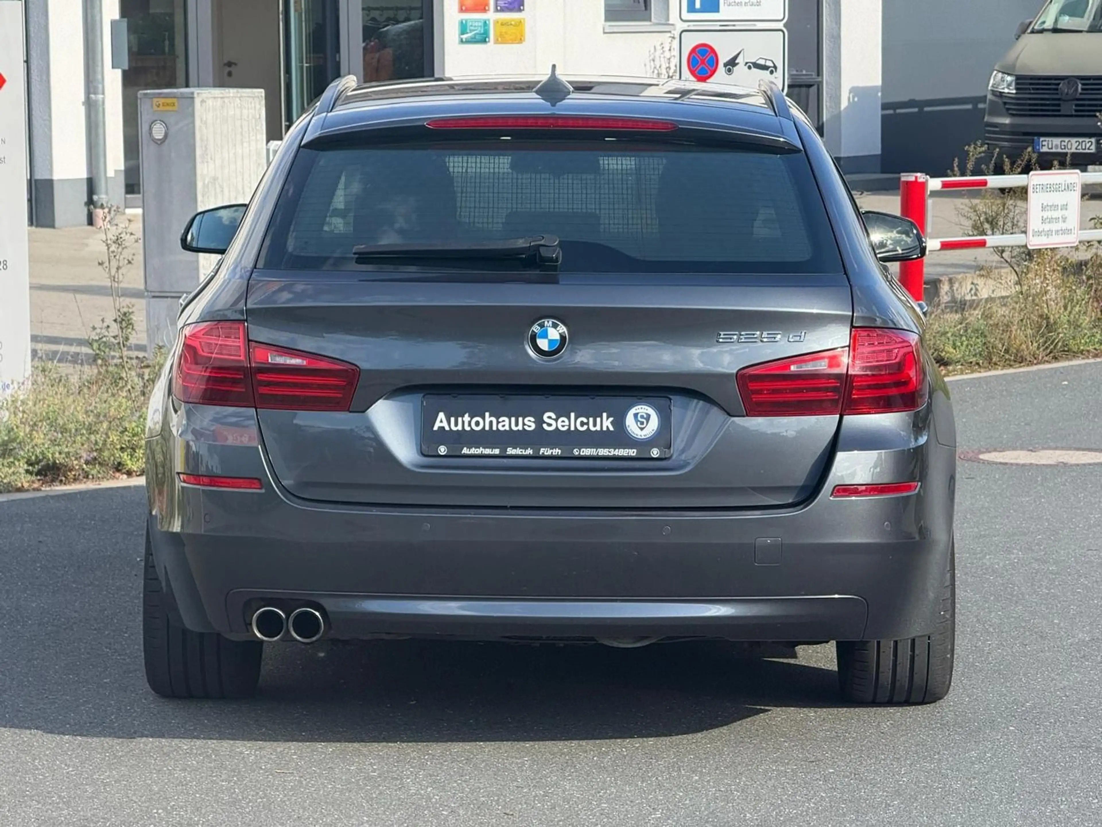 BMW 525 d xDrive *Xenon*Navi*Pano*AHK*PDC*Harman-Kardon* — photo 7
