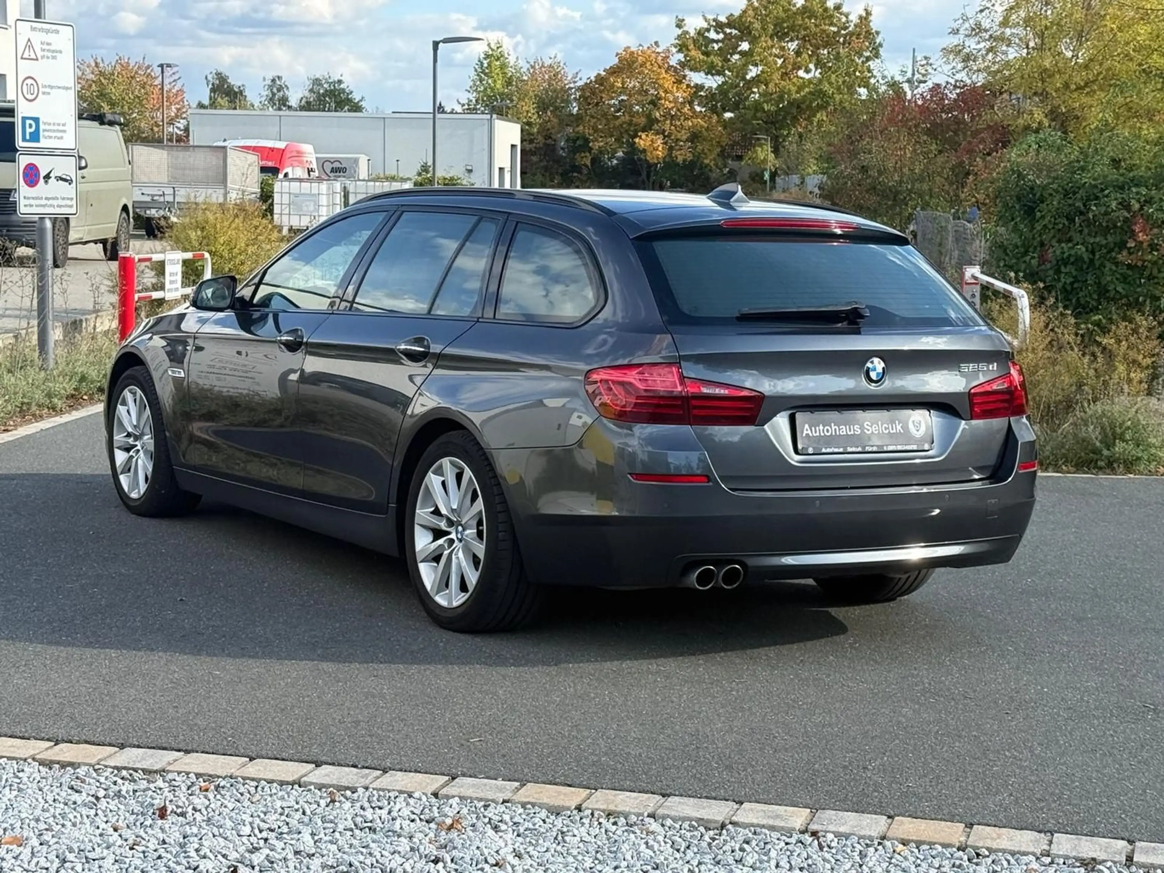 BMW 525 d xDrive *Xenon*Navi*Pano*AHK*PDC*Harman-Kardon* — photo 8
