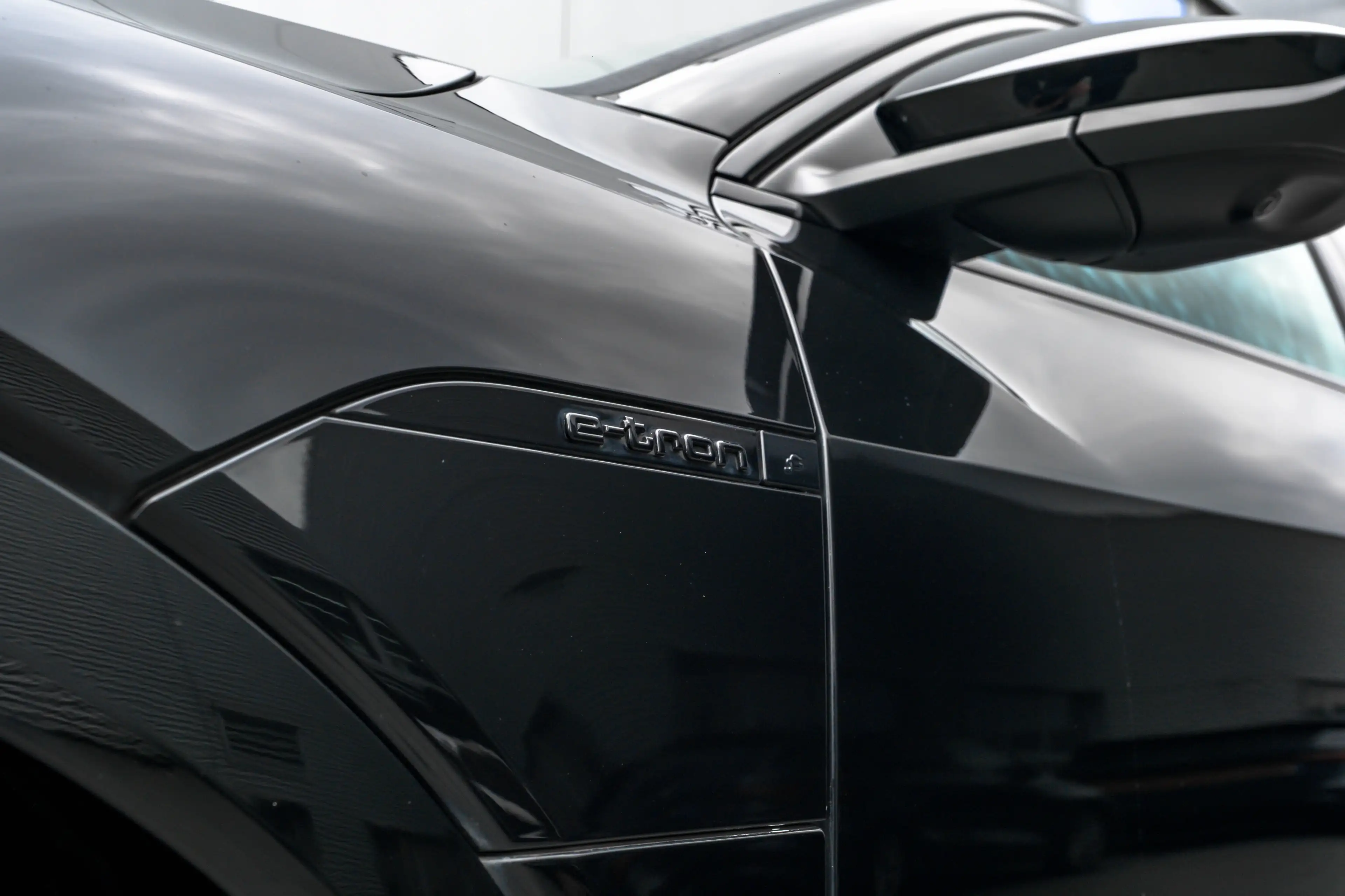 Audi Q8 e-tron 55 quattro S Edition 115 kWh 408PK | Elek. stoelen — photo 13