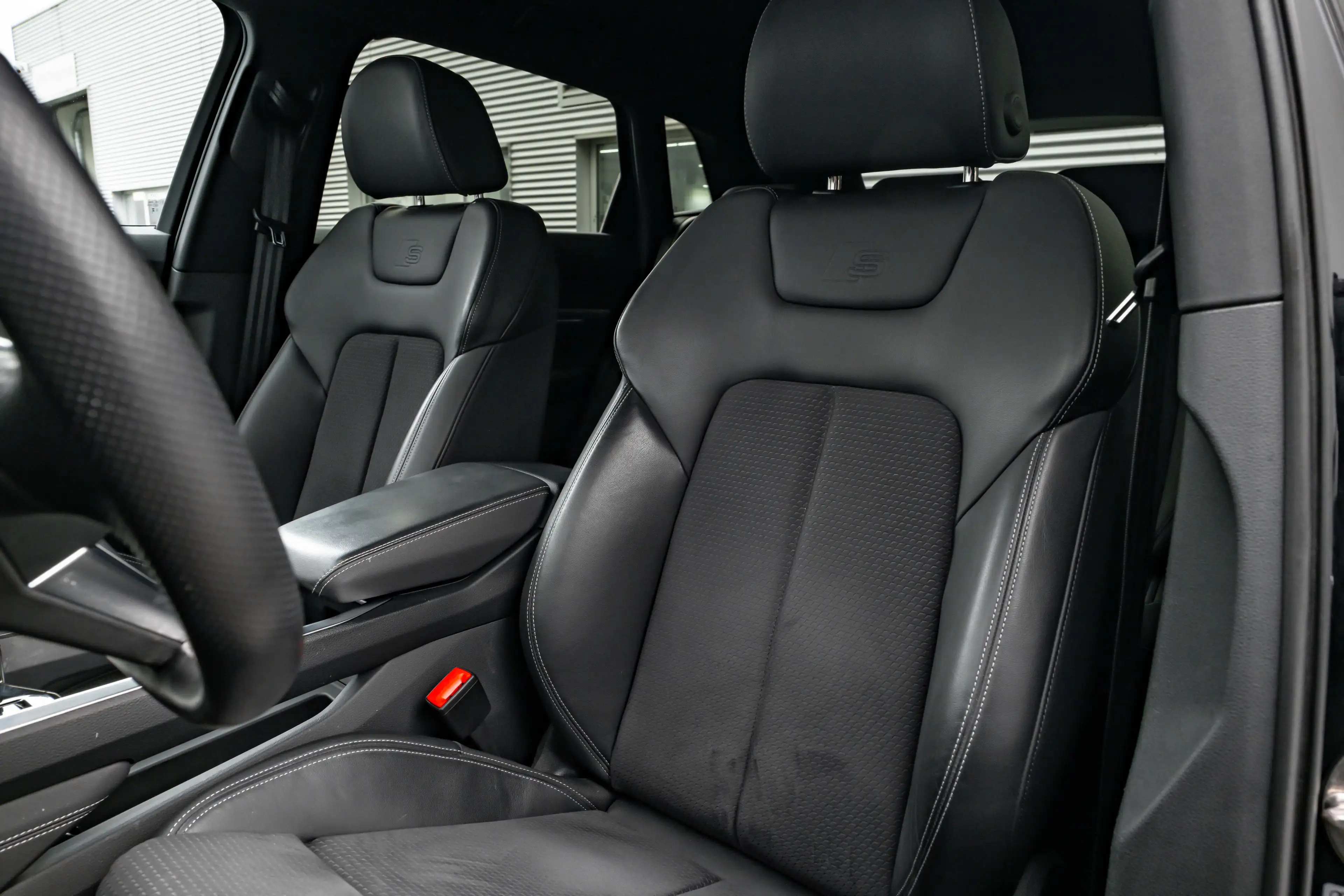 Audi Q8 e-tron 55 quattro S Edition 115 kWh 408PK | Elek. stoelen — photo 8