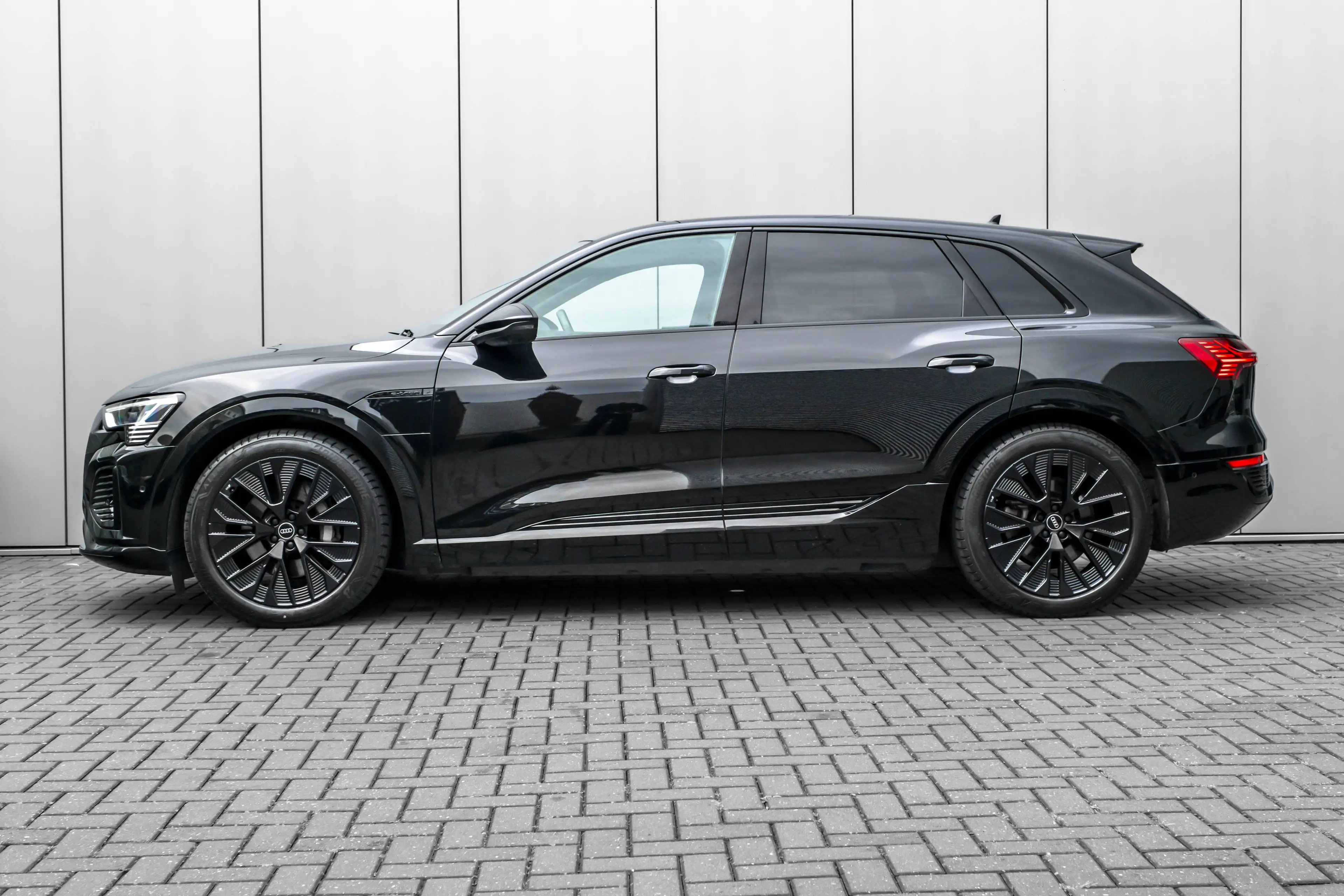 Audi Q8 e-tron 55 quattro S Edition 115 kWh 408PK | Elek. stoelen — photo 5