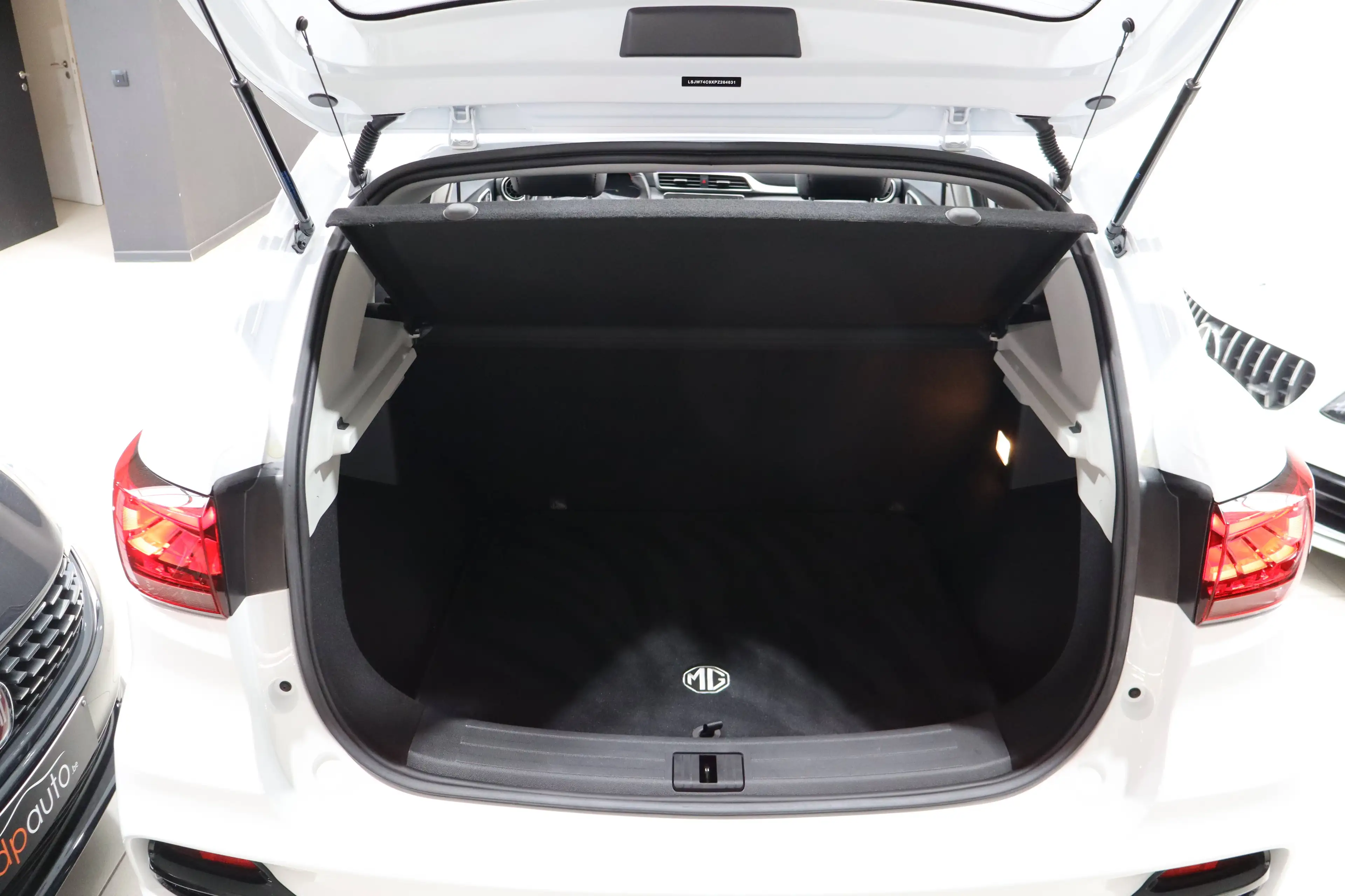 MG ZS ZS 1.0 T-GDi Luxury — photo 10