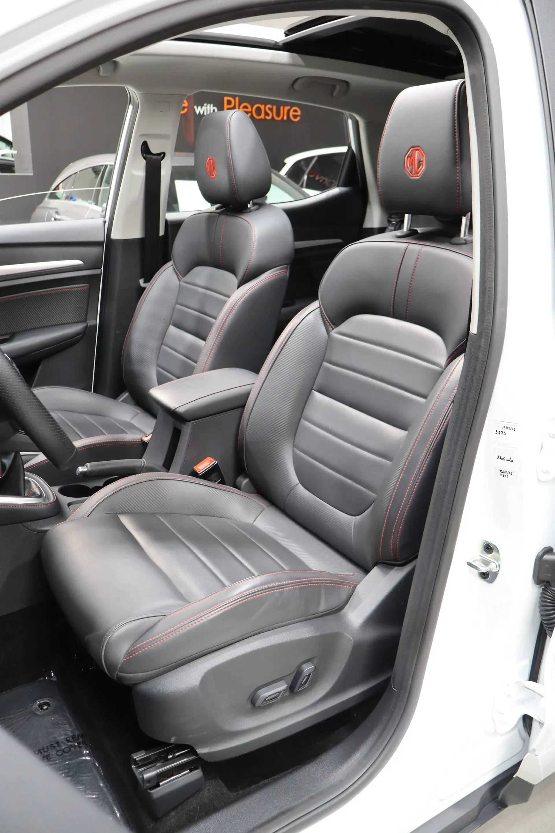 MG ZS ZS 1.0 T-GDi Luxury — photo 13