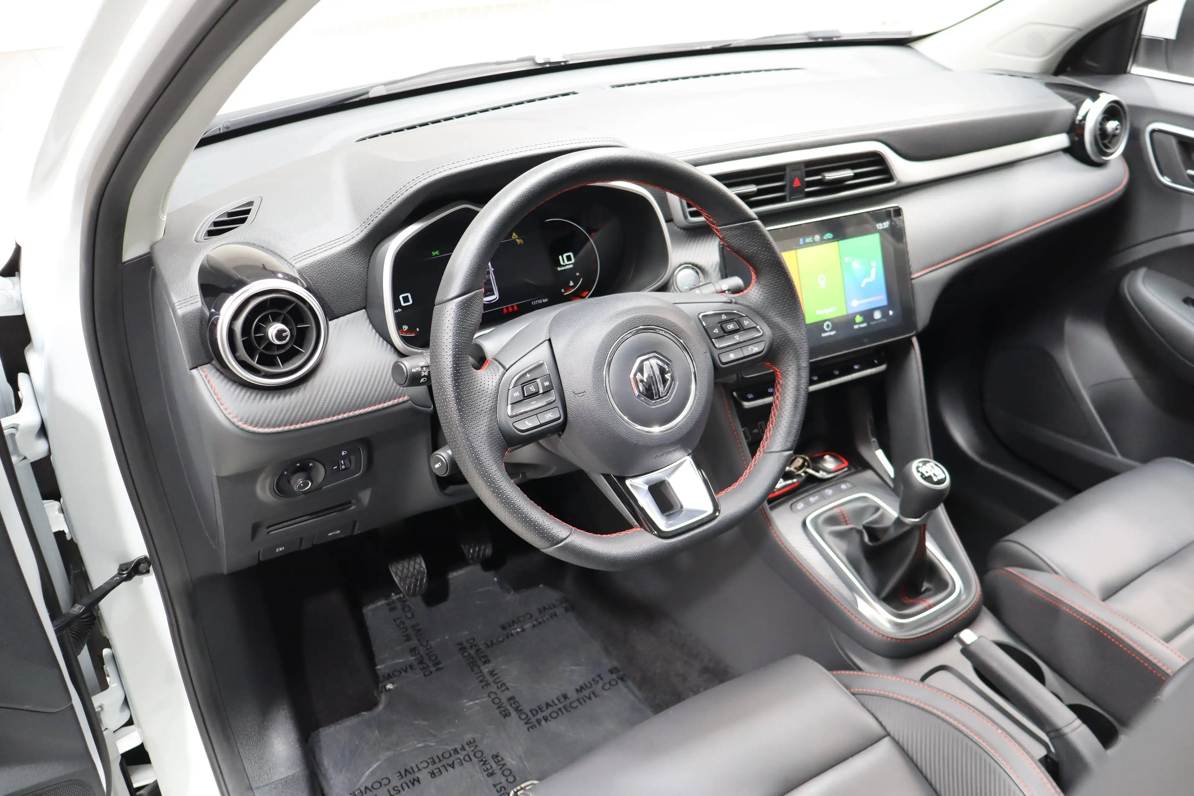 MG ZS ZS 1.0 T-GDi Luxury — photo 12