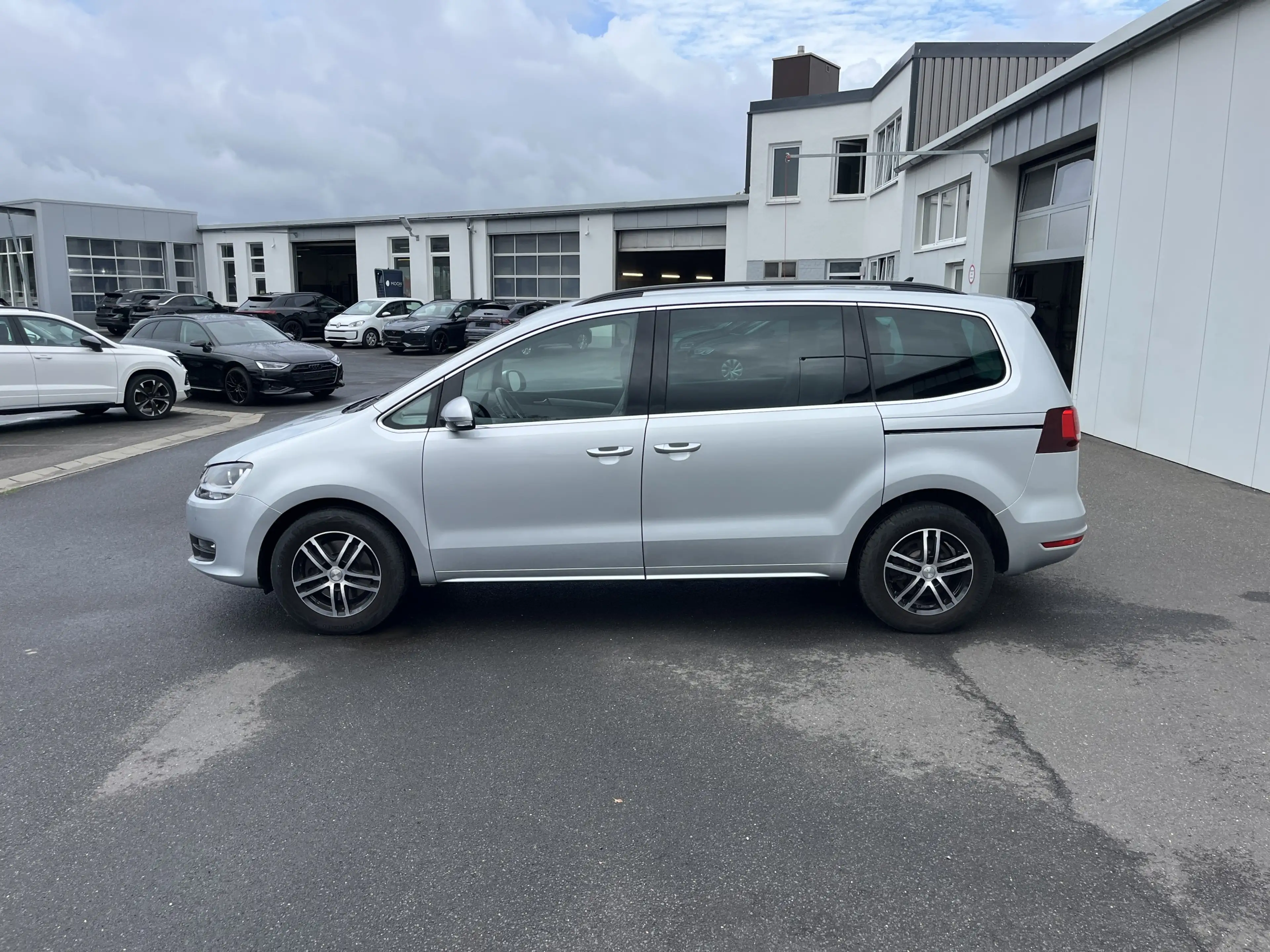 Volkswagen Sharan 1.4 TSI DSG Comfortline 188€ m.20% Anz. AHK 7-Si — photo 3