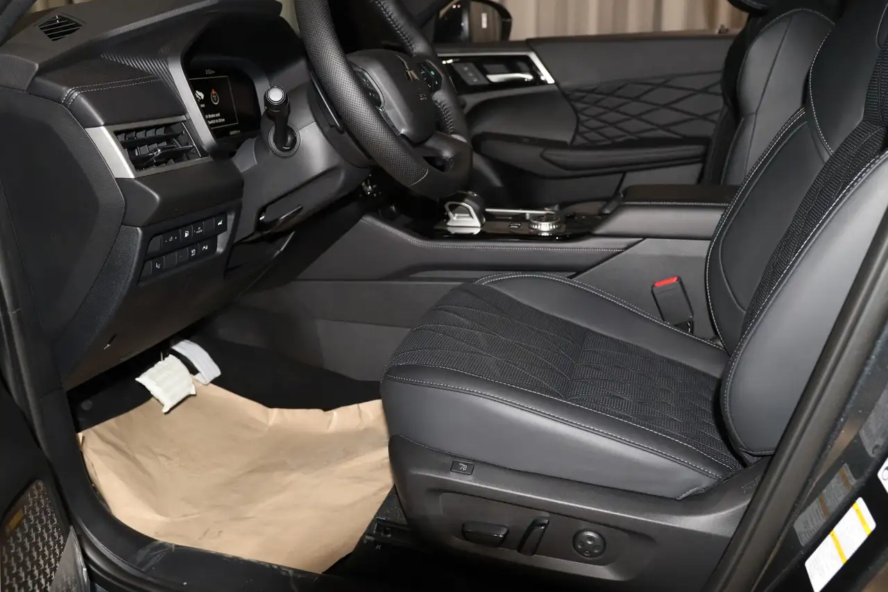 Mitsubishi Outlander снимка Mitsubishi Outlander