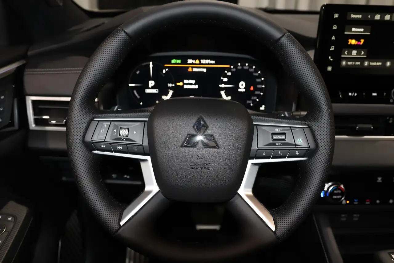 Mitsubishi Outlander снимка Mitsubishi Outlander