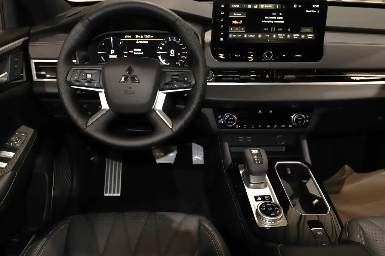 Mitsubishi Outlander снимка Mitsubishi Outlander