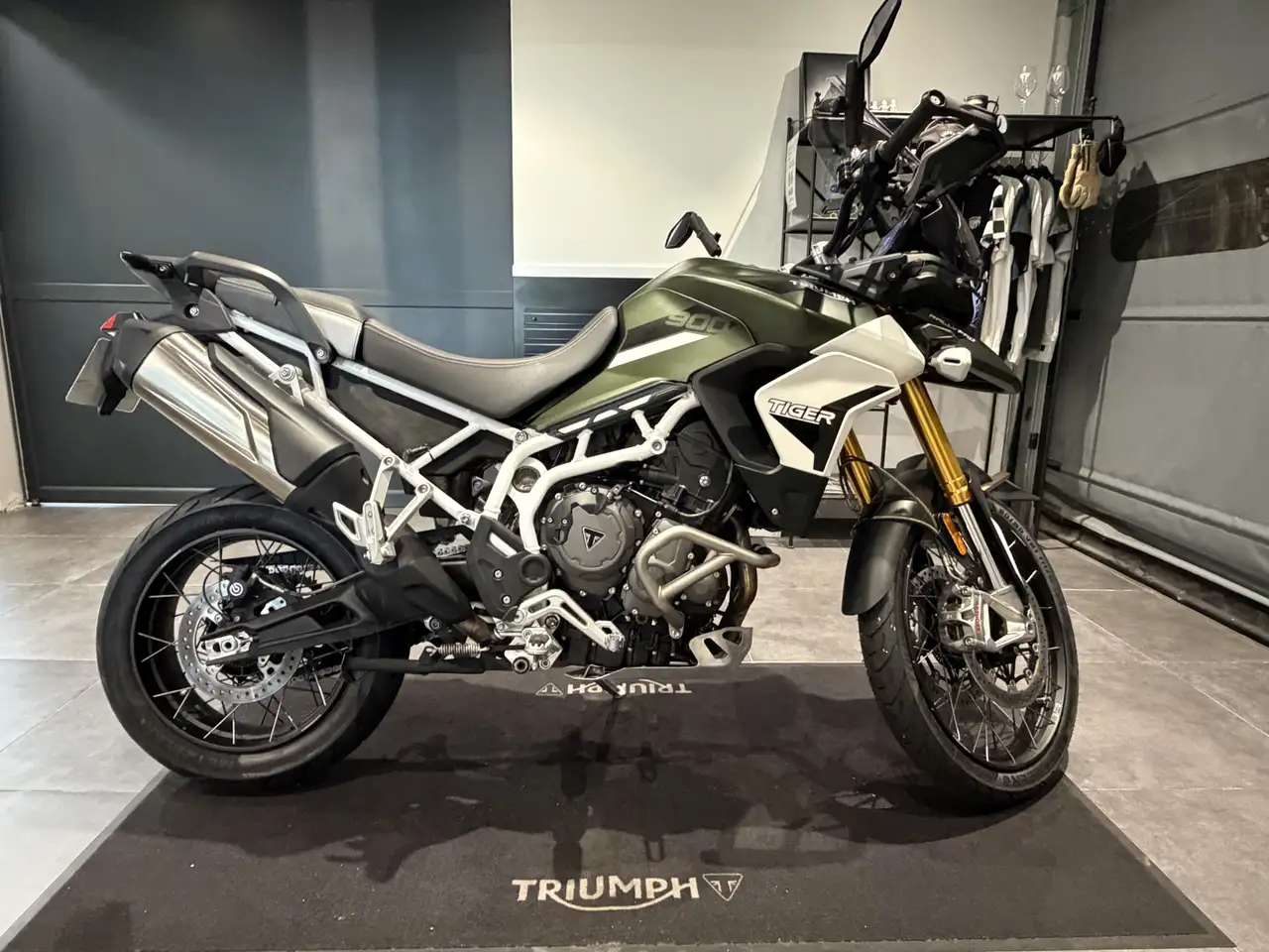 Triumph Tiger 900