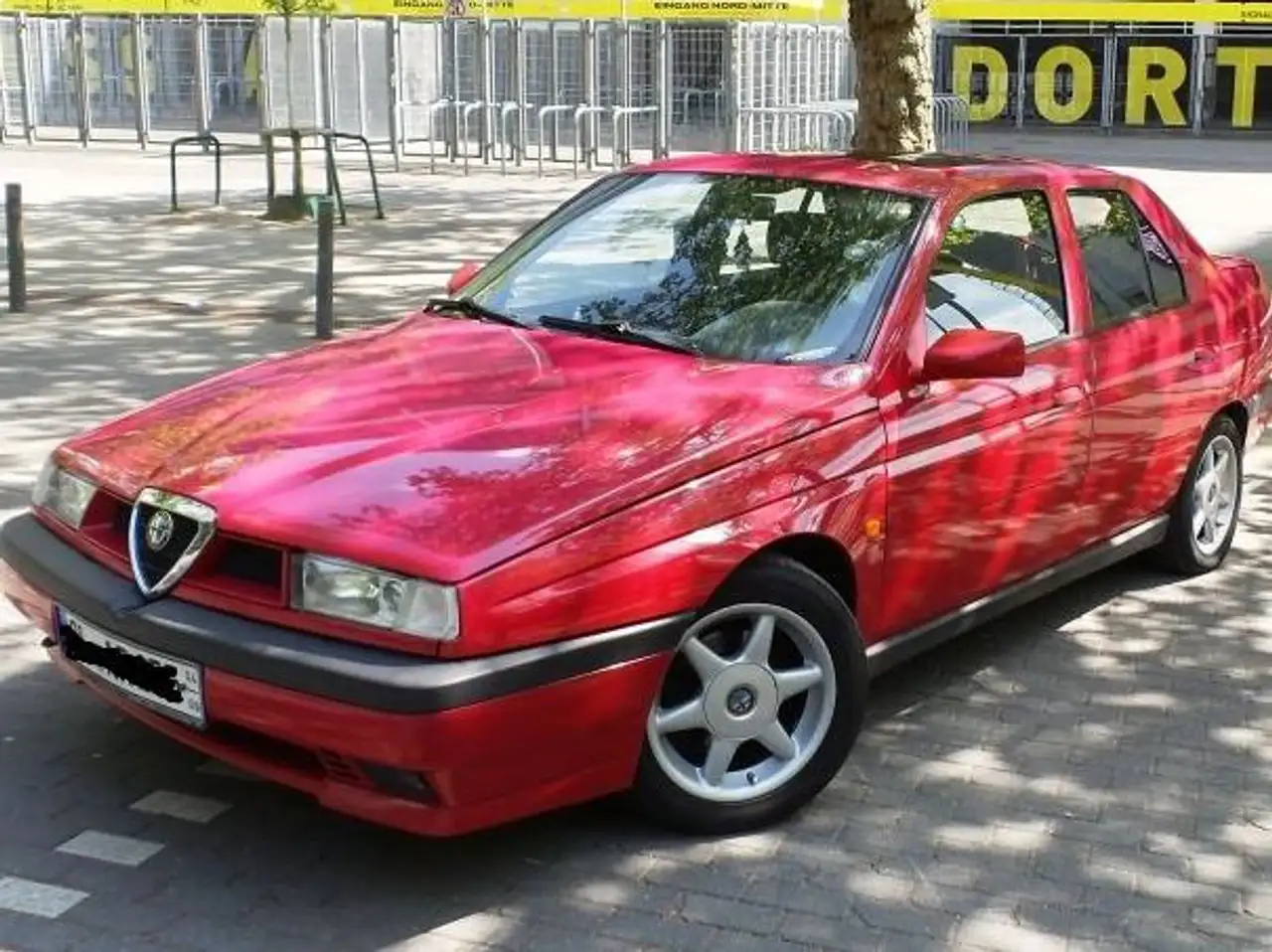 Alfa Romeo 155