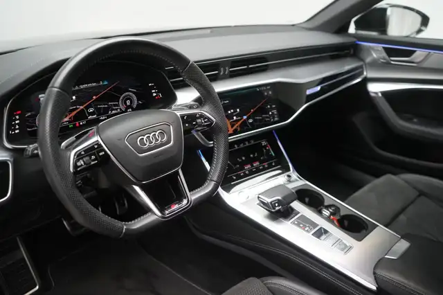Audi A6 view 14