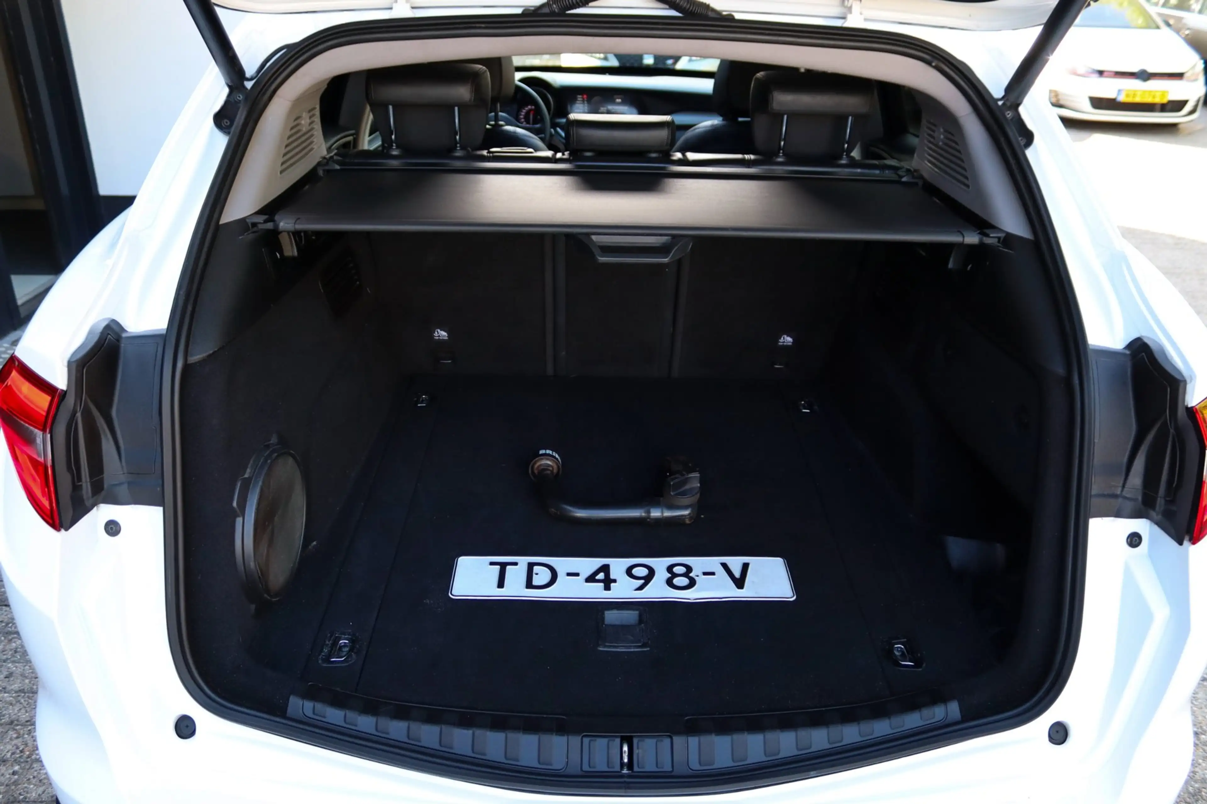 Alfa Romeo Stelvio 2.2d PANO MEMORY TREKHAAK CAMERA KEYLESS — photo 13