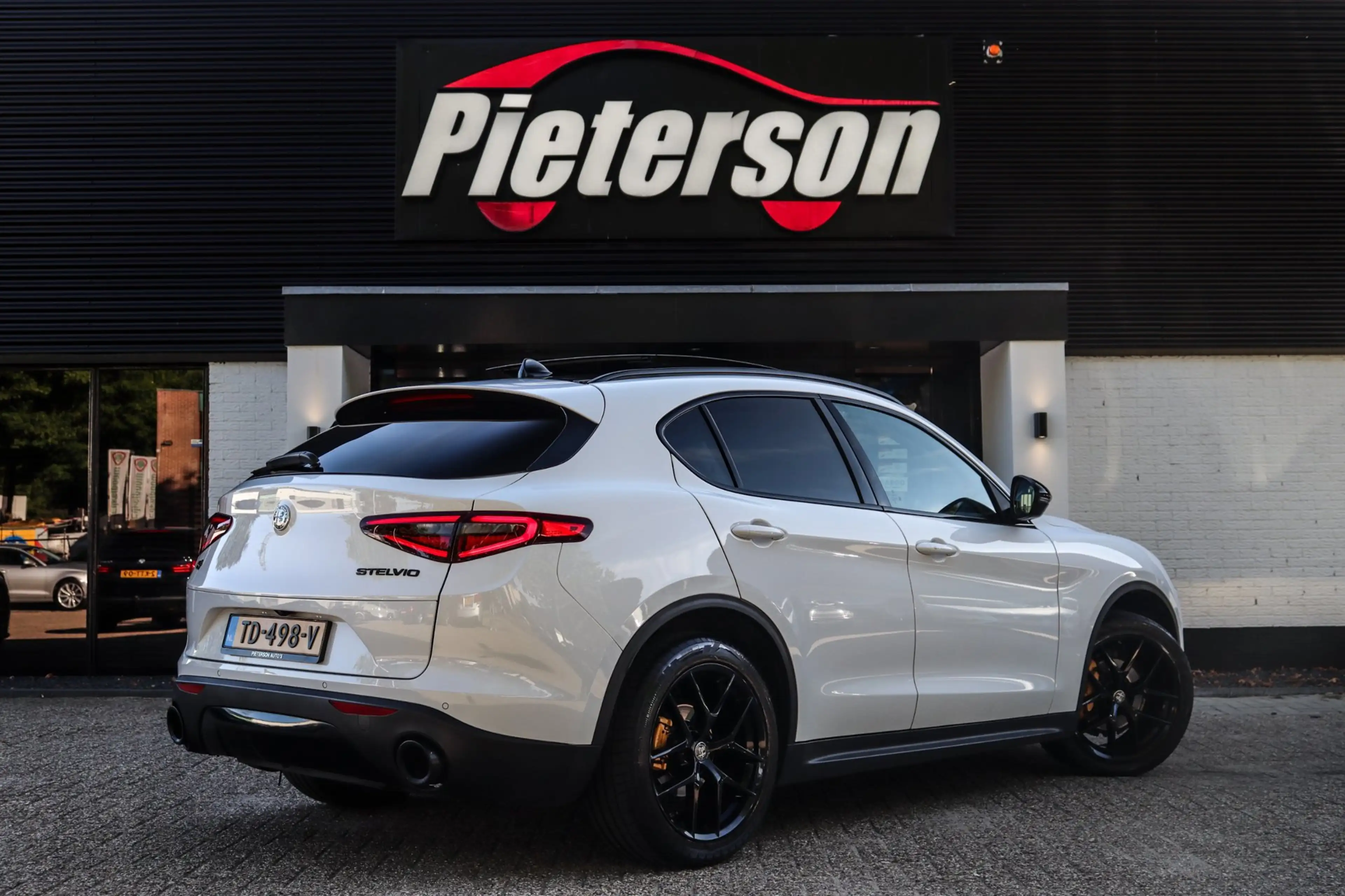 Alfa Romeo Stelvio 2.2d PANO MEMORY TREKHAAK CAMERA KEYLESS — photo 11