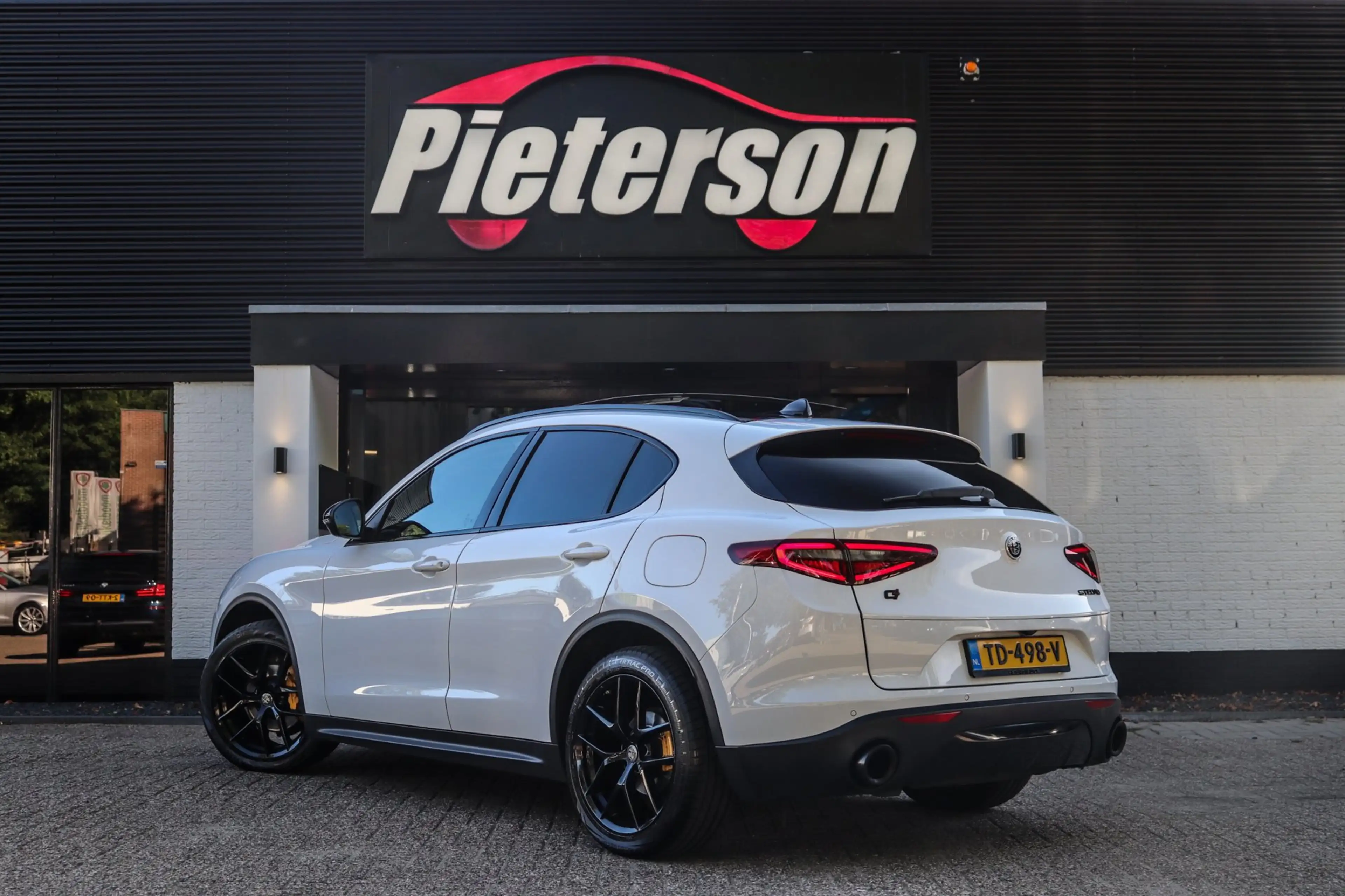 Alfa Romeo Stelvio 2.2d PANO MEMORY TREKHAAK CAMERA KEYLESS — photo 10