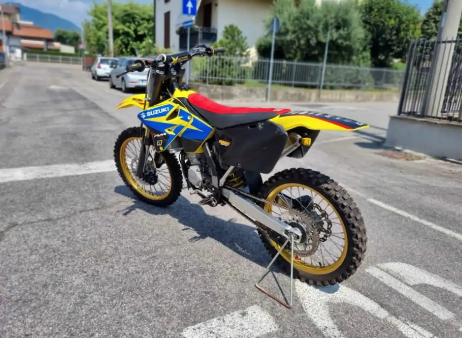 Suzuki RM 125 Racing - 2