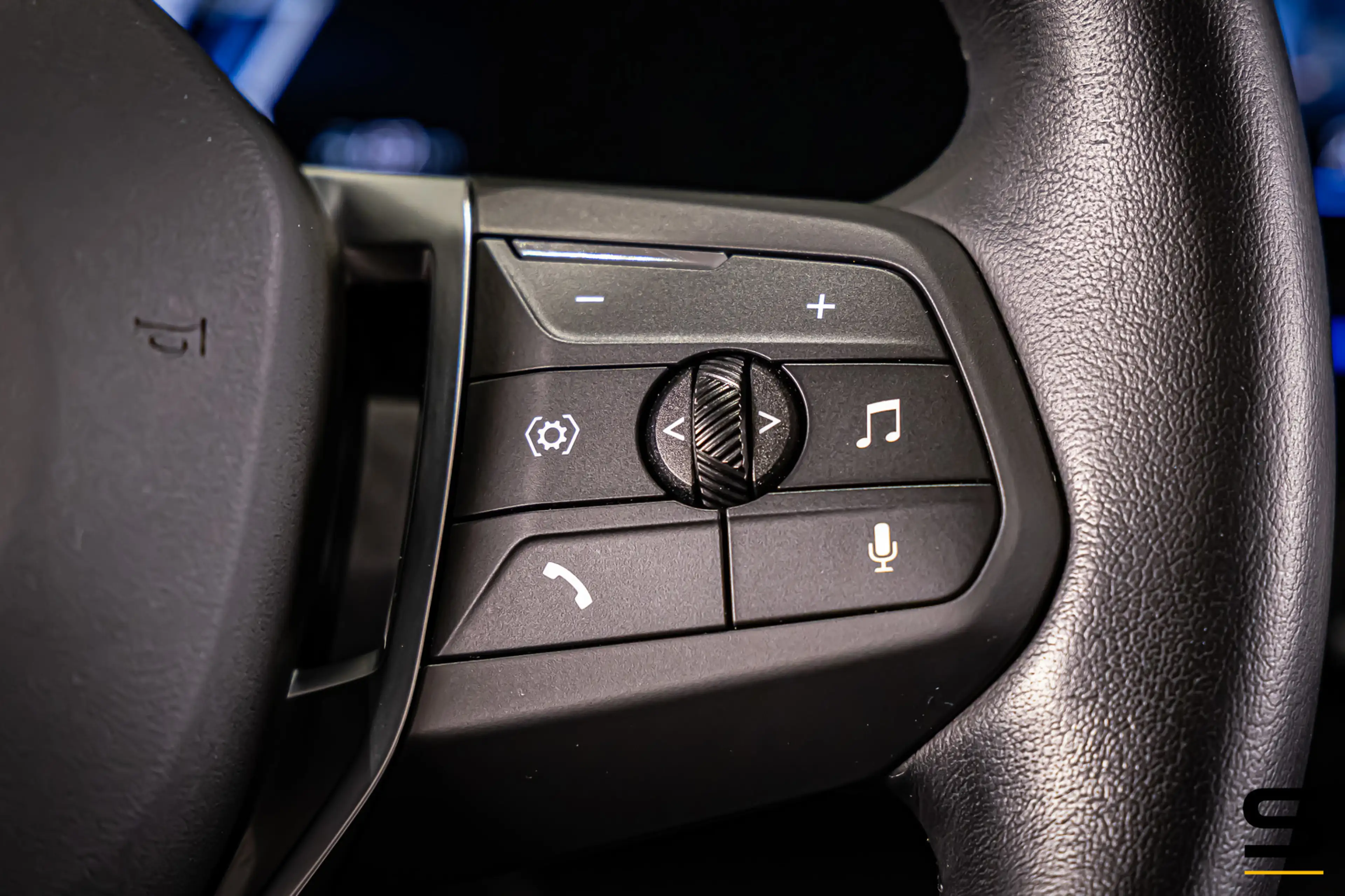 BMW iX1 XDrive30 Launch Edition 67 kWh|Camera|CarPlay|BTW| — photo 13