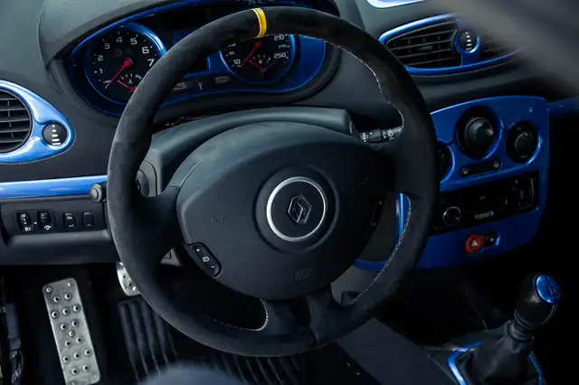 Renault Clio view 23