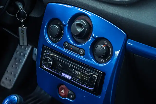 Renault Clio view 25