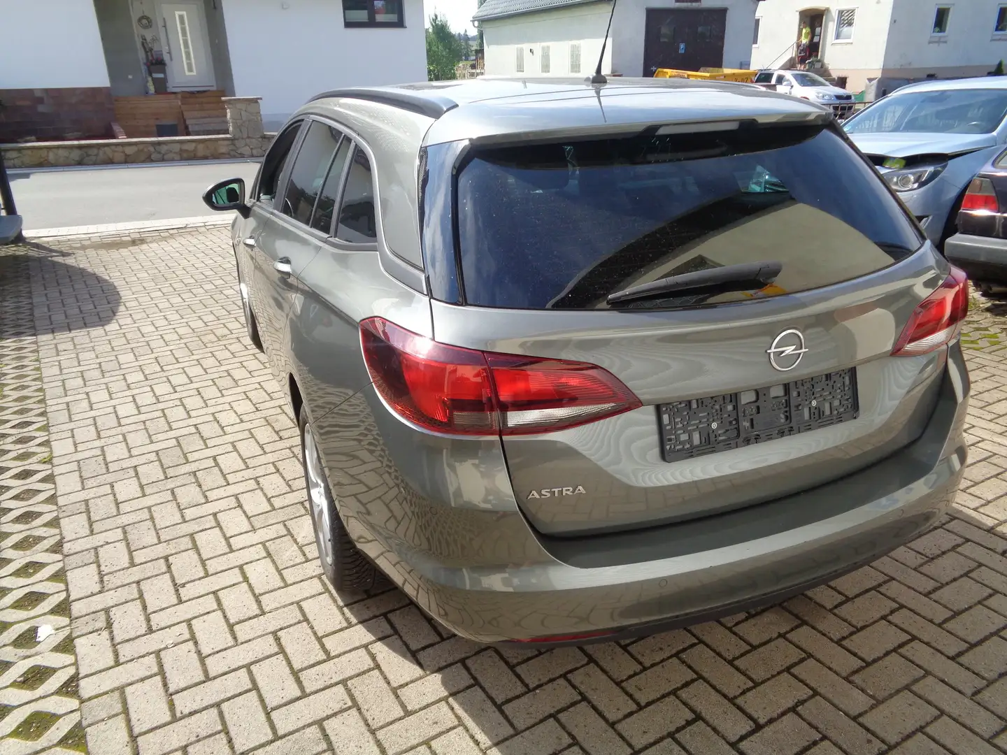 Opel Astra Edition Start/Stop - 2