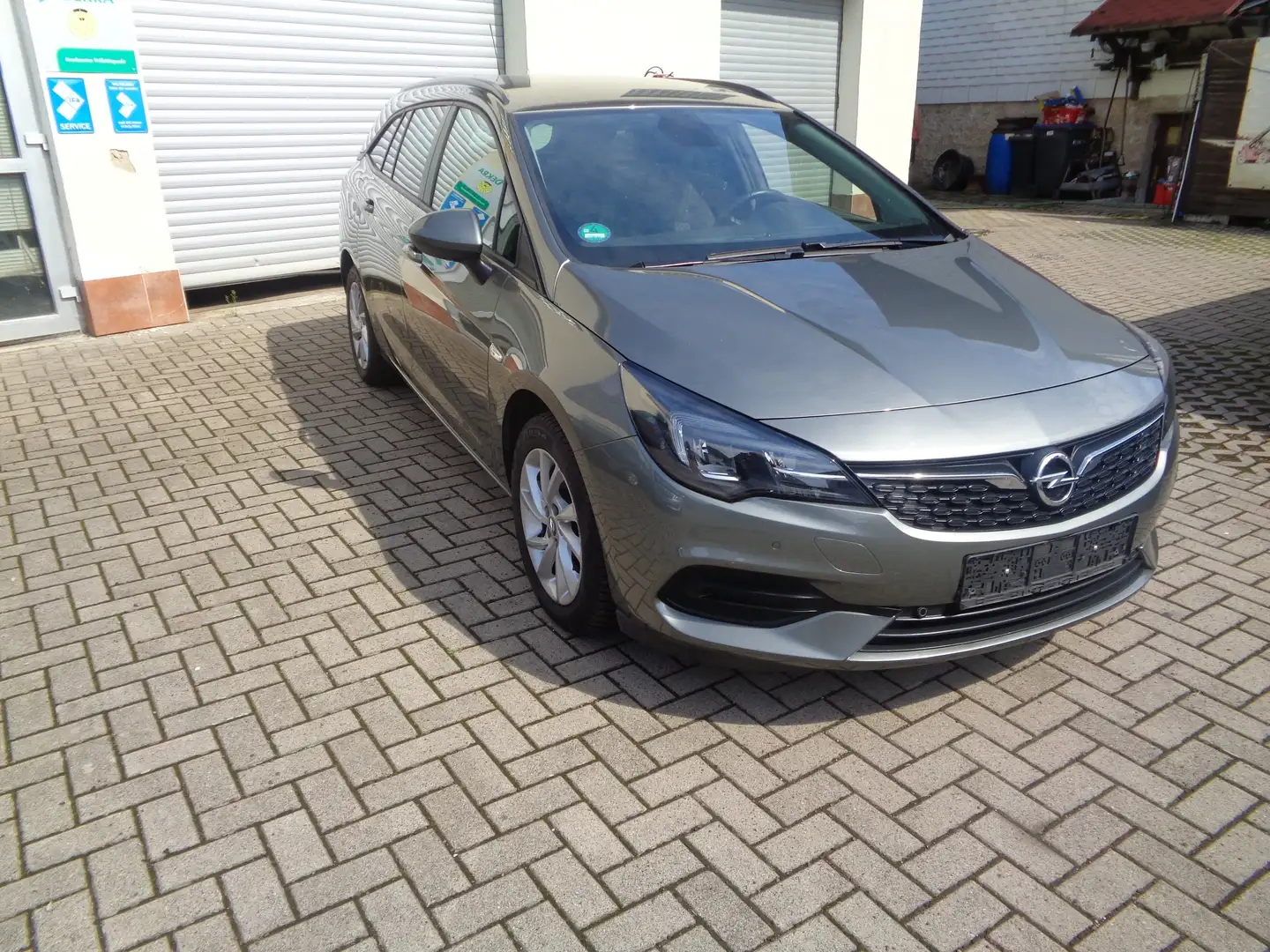 Opel Astra Edition Start/Stop - 1