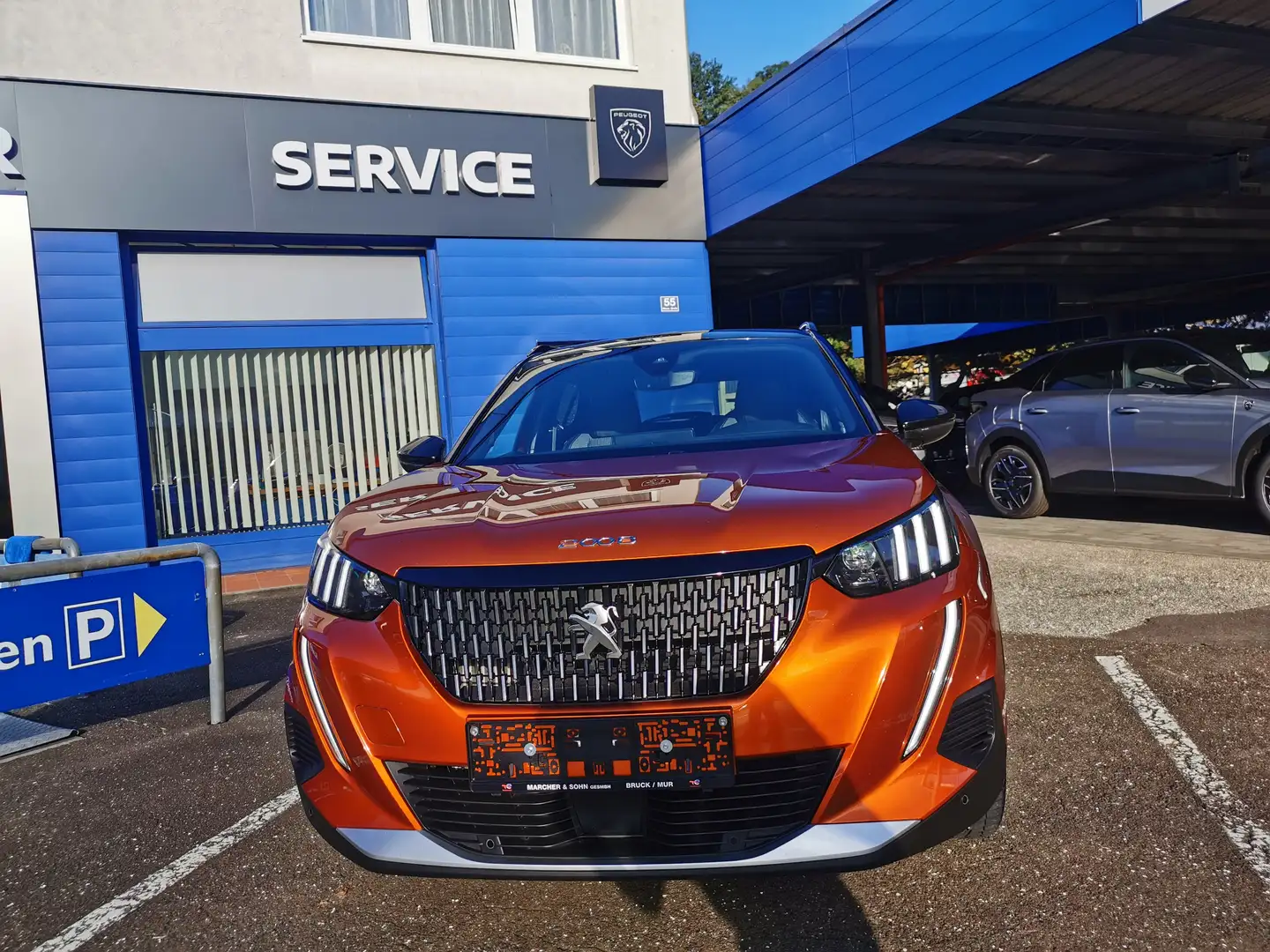 Peugeot 2008 2008 PureTech 130 S Orange - 2
