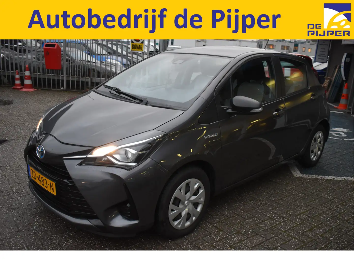 Toyota Yaris 1.5 Hybrid Active,1E EIGENAAR AUTO, ORGINEEL NEDER Gris - 1
