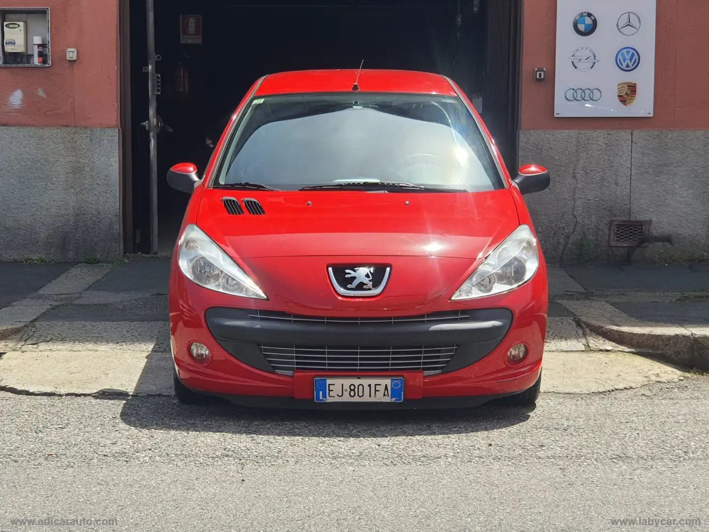 Peugeot 206 Plus 1.1 60 CV 5p. ECO GPL Červená - 2