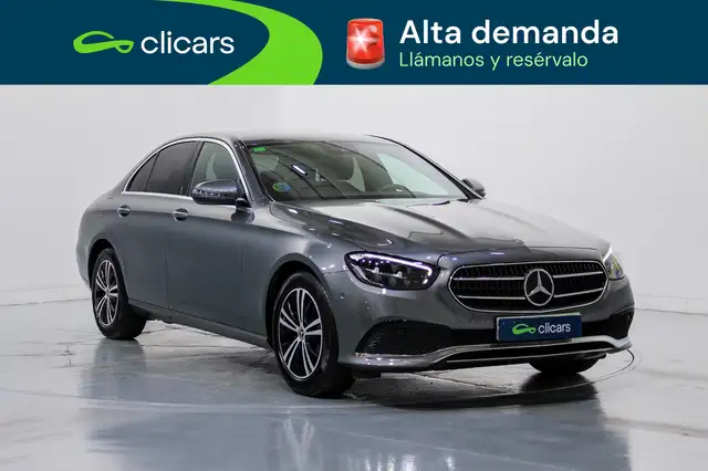 Mercedes-Benz E-Class view 3