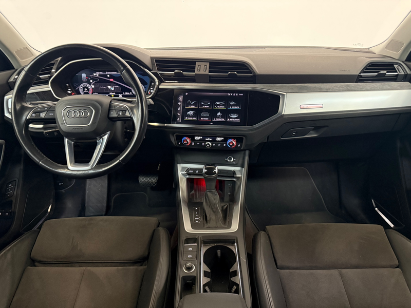 Audi Q3 45 TFSI e S edition Pano B&O Memory Blackpack Sfee — photo 5