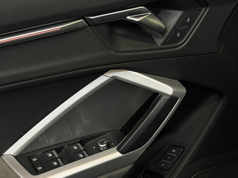 Audi Q3 45 TFSI e S edition Pano B&O Memory Blackpack Sfee — photo 19