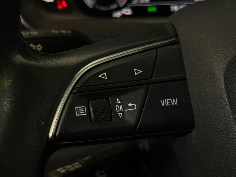 Audi Q3 45 TFSI e S edition Pano B&O Memory Blackpack Sfee — photo 15