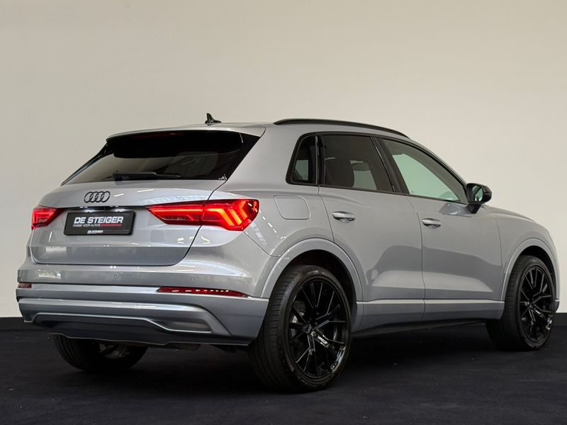 Audi Q3 45 TFSI e S edition Pano B&O Memory Blackpack Sfee — photo 10