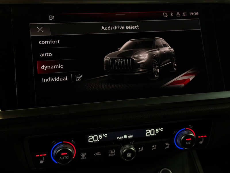 Audi Q3 45 TFSI e S edition Pano B&O Memory Blackpack Sfee — photo 12