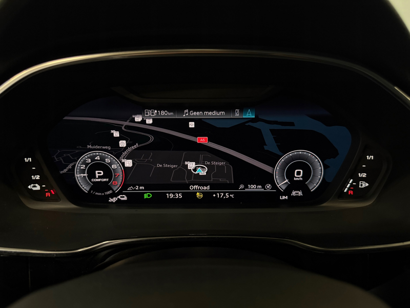 Audi Q3 45 TFSI e S edition Pano B&O Memory Blackpack Sfee — photo 17