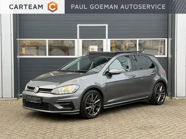Volkswagen Golf 1.5 TSI Highline | R Line | Pano | Carplay | Parke
