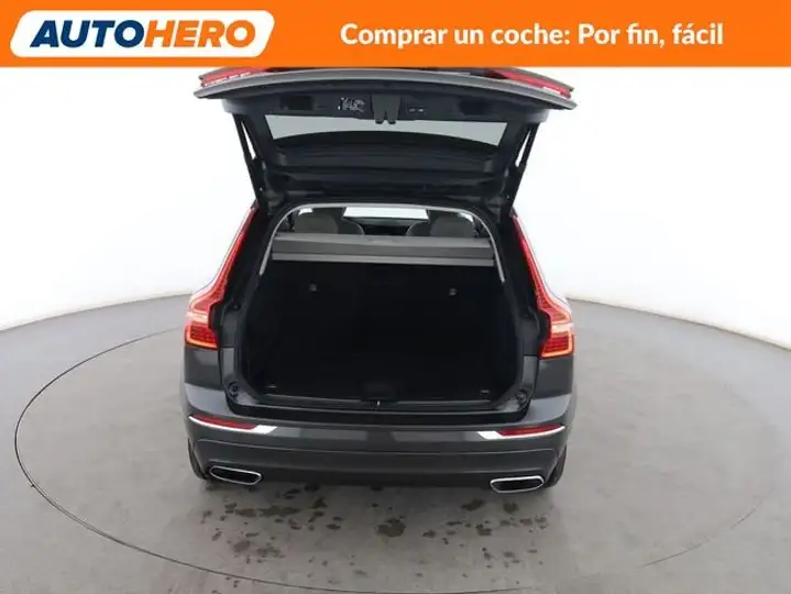 Volvo XC60 2021, foto 17
