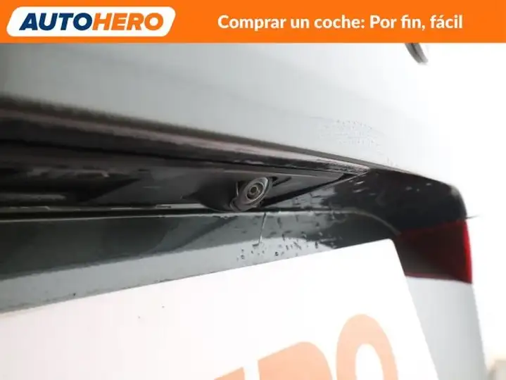 Volvo XC60 2021, foto 21