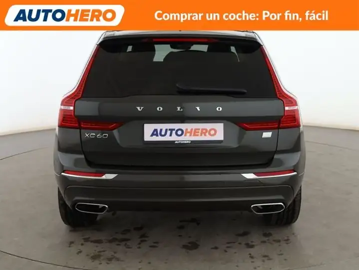 Volvo XC60 2021, foto 5
